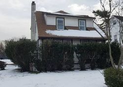 Short-sale Listing in ARCHER ST FREEPORT, NY 11520