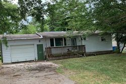 Short-sale in  E RISING ST Davison, MI 48423