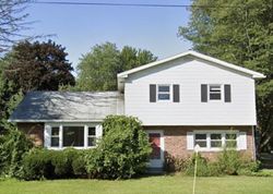 Short-sale Listing in KENWOOD AVE DELMAR, NY 12054