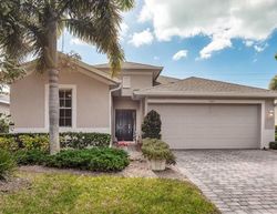 Short-sale in  COACHMAN DR Venice, FL 34293