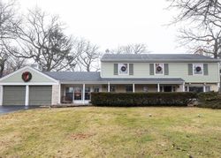 Short-sale in  BIRCHWOOD RD Hinsdale, IL 60521