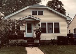 Short-sale Listing in JUDGE AVE WAUKEGAN, IL 60085