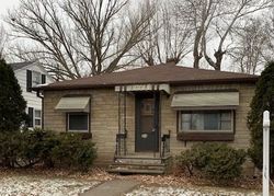 Short-sale in  14TH AVE Green Bay, WI 54303