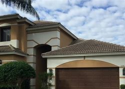 Short-sale in  GRANDE BLVD West Palm Beach, FL 33412