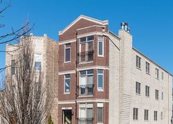 Short-sale Listing in S SAINT LAWRENCE AVE APT 3 CHICAGO, IL 60653