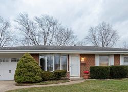 Short-sale in  S SPRINGINSGUTH RD Schaumburg, IL 60193