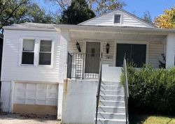 Short-sale in  DIX AVE Saint Louis, MO 63114