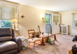 Short-sale in  SUTTON RD Ardmore, PA 19003