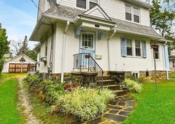 Short-sale in  SUTTON RD Ardmore, PA 19003