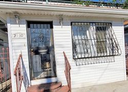 Short-sale Listing in BROOKHAVEN AVE FAR ROCKAWAY, NY 11691