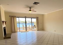 Short-sale in  SE 12TH ST Pompano Beach, FL 33062