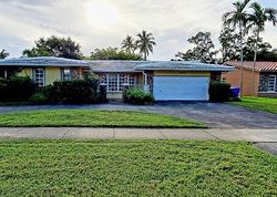 Short-sale in  N 46TH AVE Hollywood, FL 33021