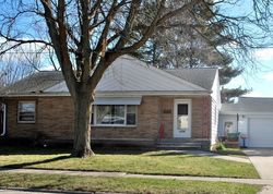 Short-sale in  N MAIN ST Rochelle, IL 61068