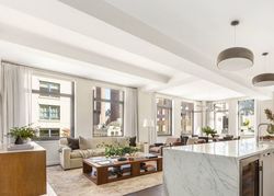 Short-sale in  WARREN ST A New York, NY 10007