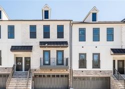 Short-sale in  BROAD HILL TRCE # 46 Richmond, VA 23233