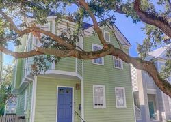 Short-sale in  KRACKE ST # B Charleston, SC 29403