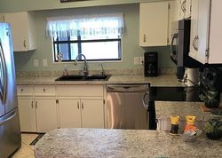 Short-sale in  TUCKAWAY CT North Fort Myers, FL 33903