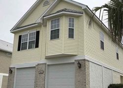 Short-sale Listing in COTTAGE COVE CIR NORTH MYRTLE BEACH, SC 29582