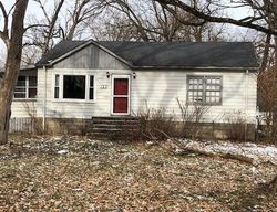 Short-sale in  N GLENWOOD AVE Glenwood, IL 60425