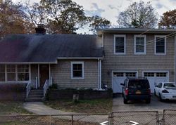 Short-sale in  SURREY DR Center Moriches, NY 11934