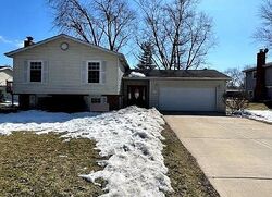 Short-sale in  70TH ST Darien, IL 60561