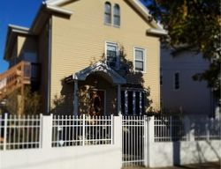 Short-sale in  WOOLSEY ST New Haven, CT 06513