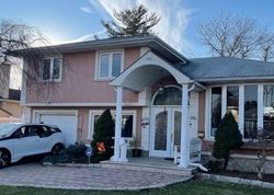 Short-sale in  WOODBRIDGE LN Jericho, NY 11753