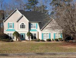  Woodbyne Dr, Fayetteville GA