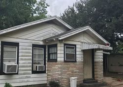 Short-sale in  HOOD ST Waco, TX 76704