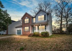 Short-sale in  MERRIMAC LN Newport News, VA 23605