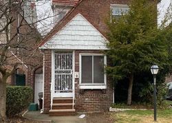 Short-sale in  227TH ST Springfield Gardens, NY 11413