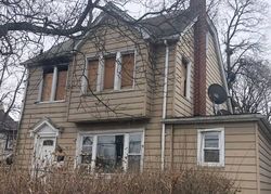 Short-sale in  114TH DR Saint Albans, NY 11412