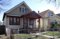 Short-sale Listing in N 26TH ST MILWAUKEE, WI 53206