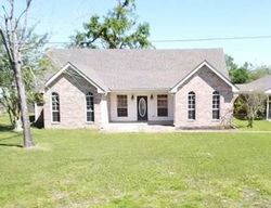 Short-sale in  TWIN OAKS RD Sulphur, LA 70663