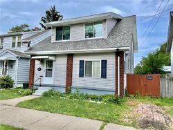 Short-sale Listing in W 29TH ST ERIE, PA 16508