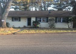 Short-sale in  ROBIN LN Kingston, NY 12401