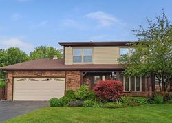 Short-sale Listing in WOODCREST CT CAROL STREAM, IL 60188