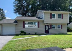 Short-sale Listing in ARDMORE RD NEWARK, DE 19713