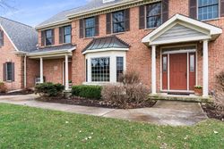 Short-sale in  DENKER CT Saint Charles, IL 60175