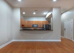 Short-sale in  S WESTERN AVE UNIT 2 Chicago, IL 60612