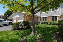 Short-sale in  N HANCOCK DR Palatine, IL 60074