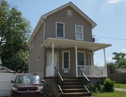 Short-sale in  WEDGEWOOD AVE Woodbridge, NJ 07095