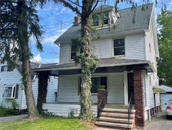 Short-sale in  BERKELEY RD Cleveland, OH 44118