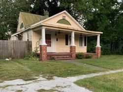 Short-sale in  LENS AVE Norfolk, VA 23509