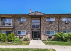 Short-sale in  E OLD WILLOW RD  Prospect Heights, IL 60070