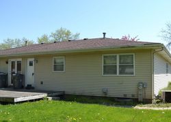 Short-sale in  S BELMONT AVE Elgin, IL 60123