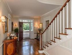 Short-sale in  MUTTONTOWN RD Syosset, NY 11791
