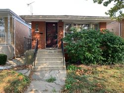 Short-sale in  S UNION AVE Chicago, IL 60628