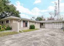 Sheriff-sale in  GREENWILLOW ST Houston, TX 77096