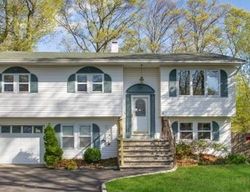 Sheriff-sale in  COLLINGTON DR Ronkonkoma, NY 11779